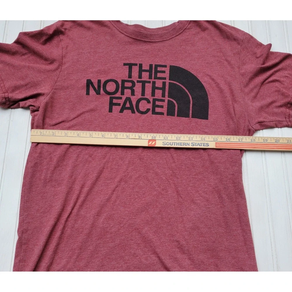 The North Face Mens Heather Red Graphic Logo T-Shirt Size Medium Short Sleeve
